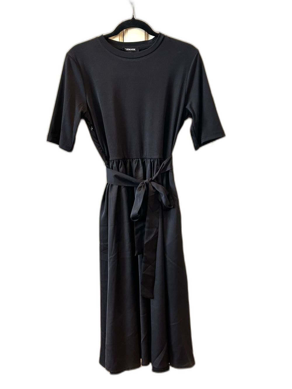 Black Tie-Waist Midi Dress with - Size Large